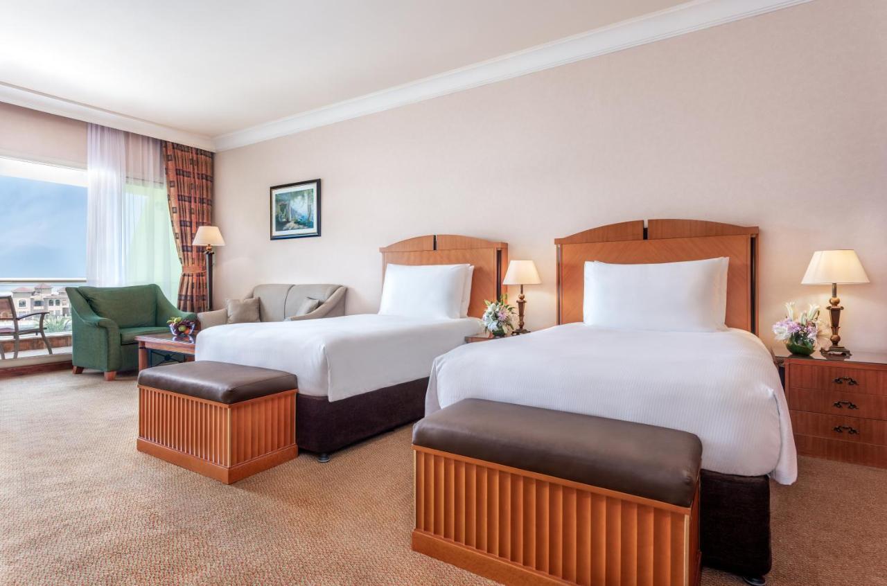 Al Raha & Hotel 5*