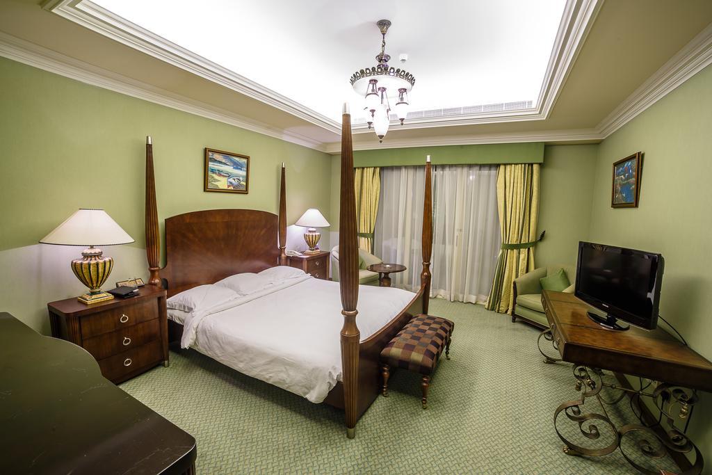 Al Raha & Hotel