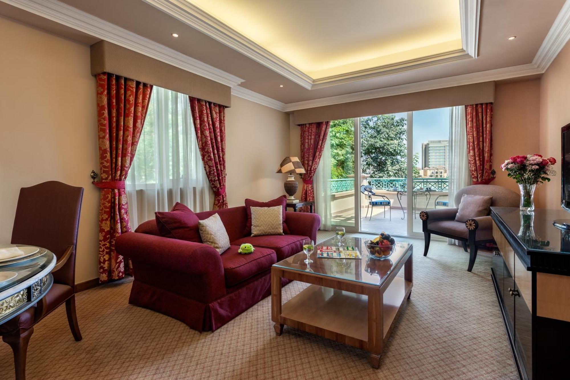 Hotel Al Raha & Abu Dhabi